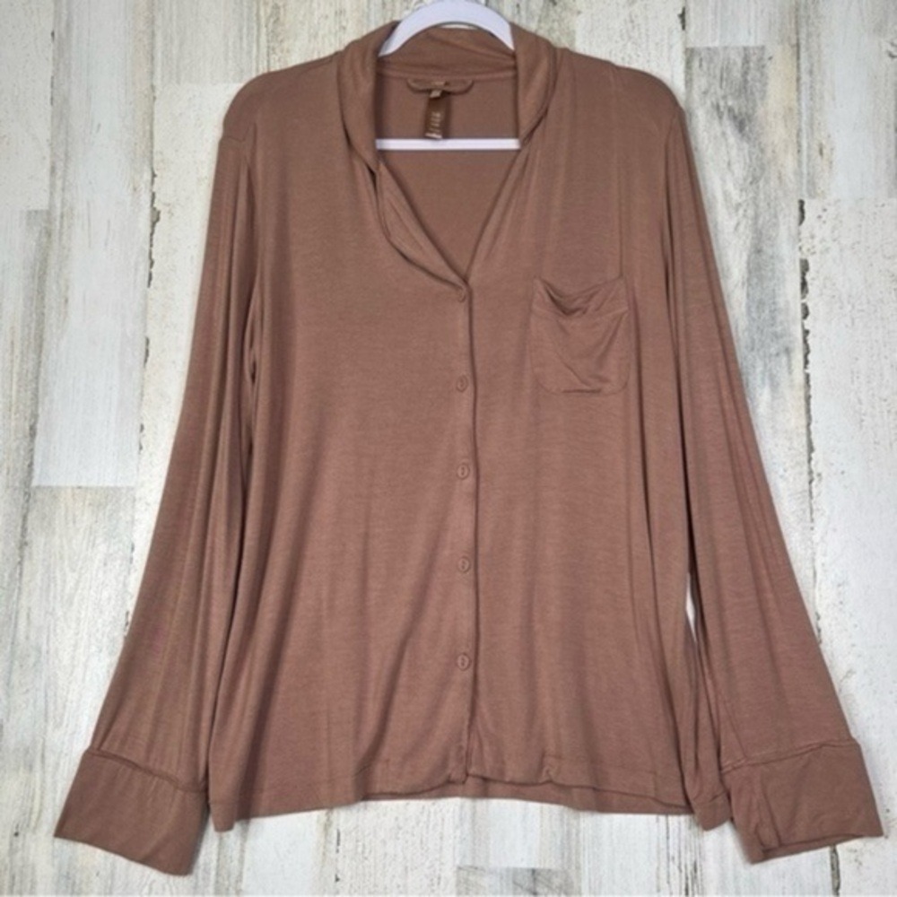 SKIMS‎ Loungewear Shirt Woman's Size Medium